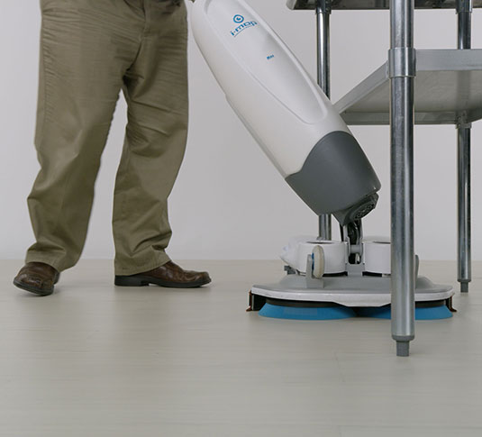 i-mop XL cleaning close to table