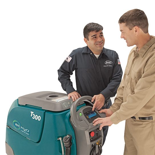 坦能服务技术人员